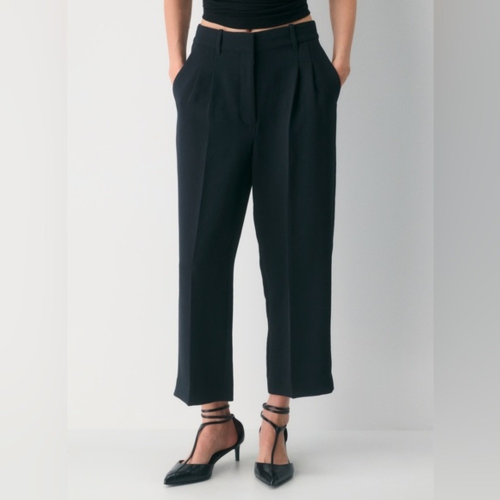 Wilfred Effortless Pant Cropped Crepette Black Size 2 Aritzia #97558
